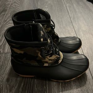 Sperry Saltwater Camo size 6.5